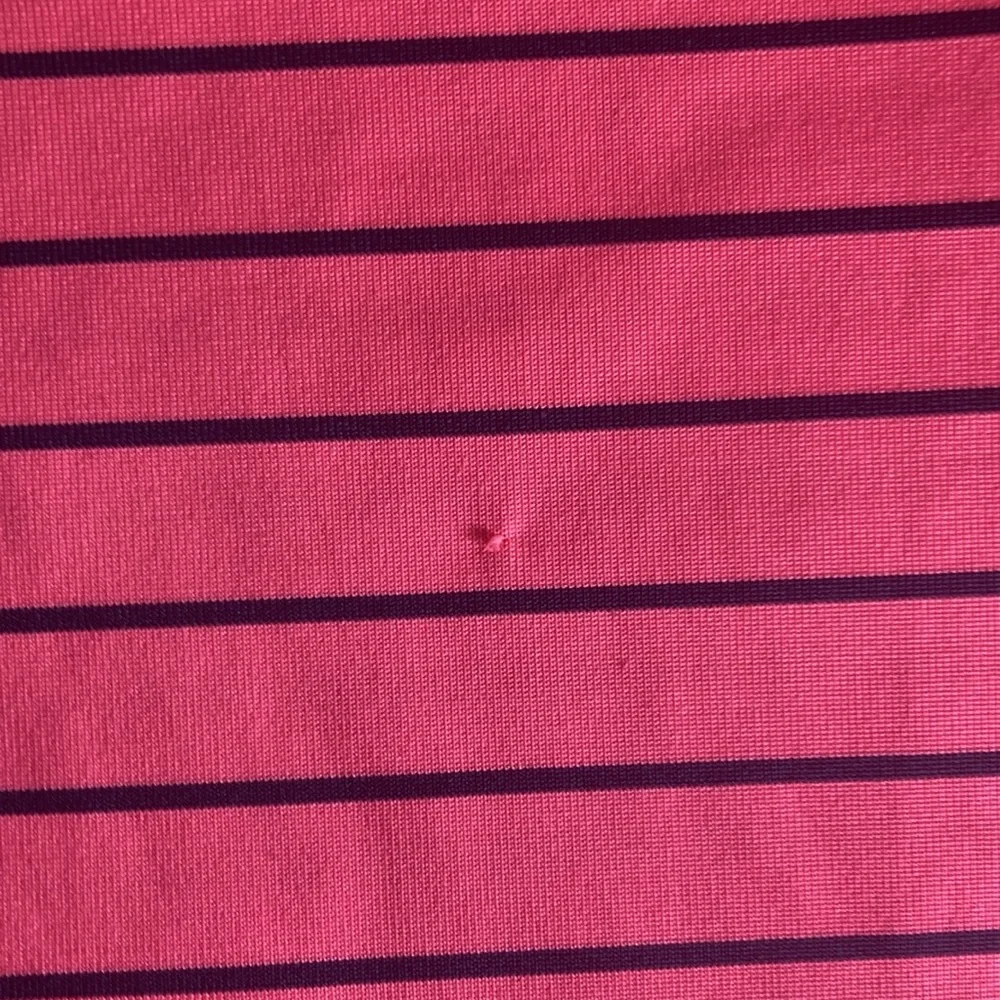 Mens Under Armour Medium Bright Pink & Blue Golf Polo w/ Carton House Golf Logo - Picture 8 of 8